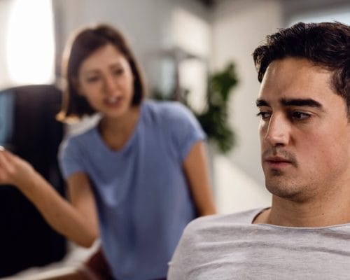 Birini “Düzeltmeye” Çalışmak Neden İlişkiyi Bozar?